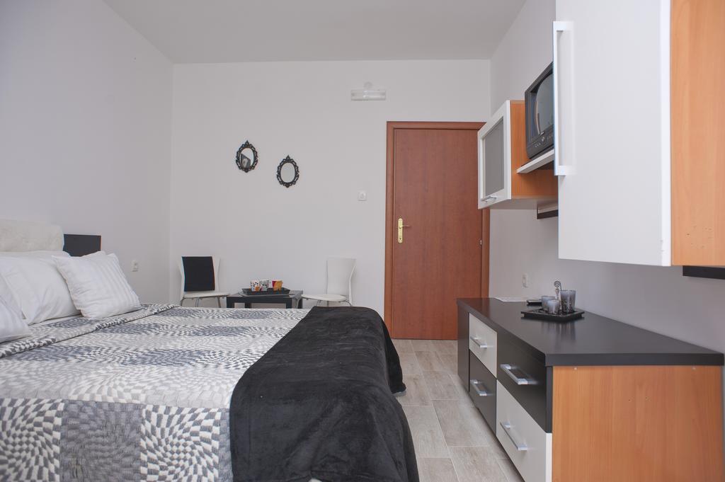 Apartments Gold Budva Buitenkant foto